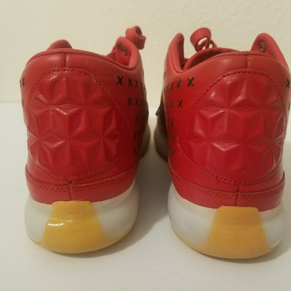 Kobe 10 MID EXT Red Gum Size 10.5 - Picture 5 of 8